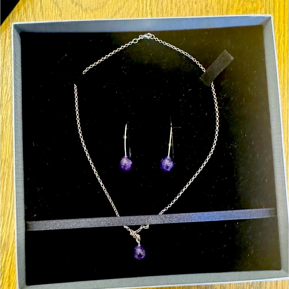 Beautiful set of necklaces and earrings
New, never used 

925 silver